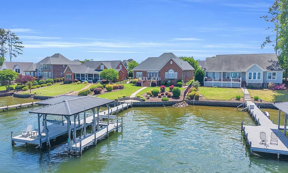 1st image of 509 Nautical Way