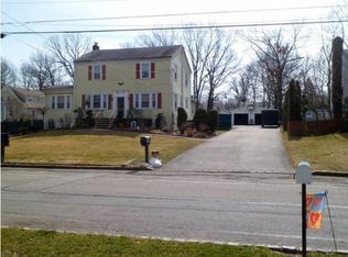 54 Washington Ave, Whippany, NJ 07981