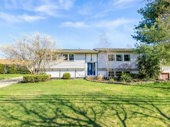 924 E Schaaf Rd, Independence, OH 44131