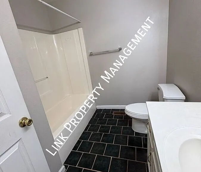 1106 Carline Rd #D — Photo 26