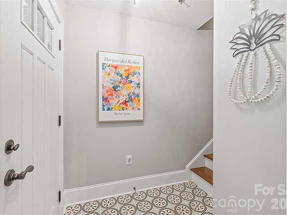 3rd image of 100 N Laurel Ave APT 102