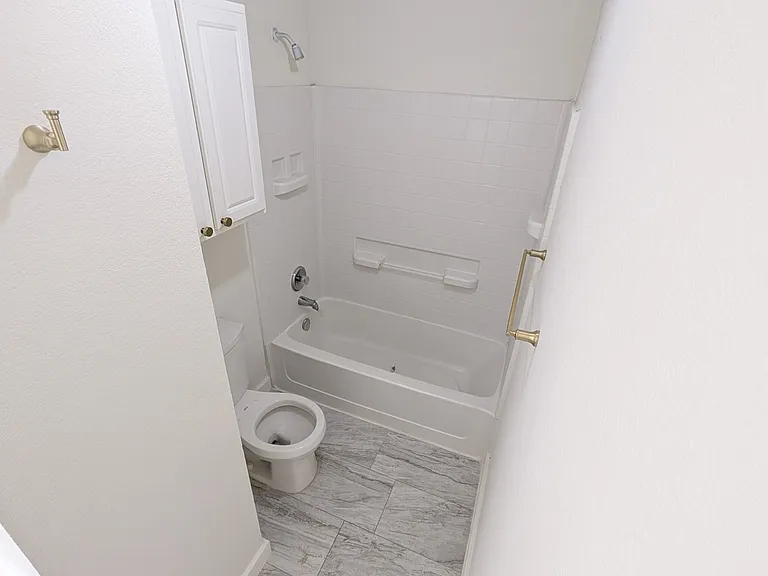 222 Phillips St — Photo 51