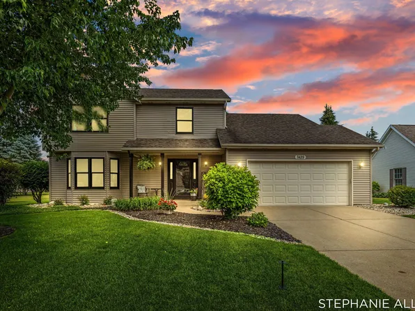 7429 Saint George Cir, Portage, MI 49024