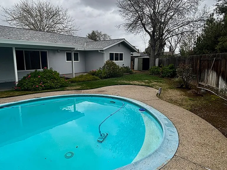 5958 Jeanine Dr — Photo 12