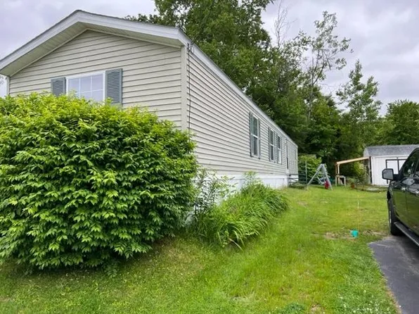 23 Colby Road, Newmarket, NH 03857