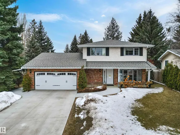 6312 147th St NW, Edmonton, AB T6H 4S3