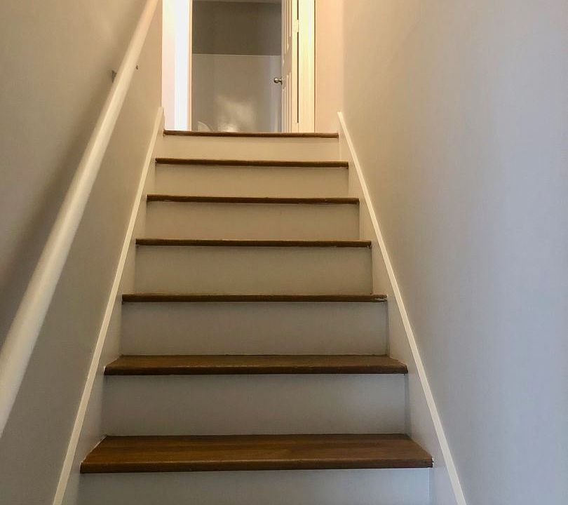 1st image of 109 Harris Ln APT 9