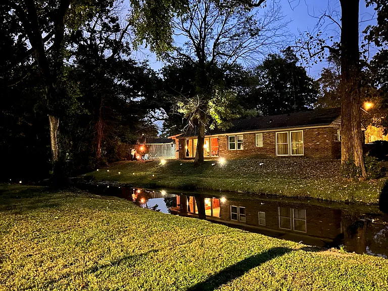 2876 Sugartree Rd — Photo 3