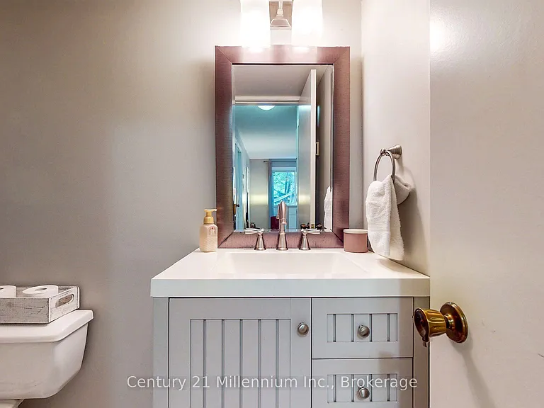 23 Dawson Dr #98 — Photo 35