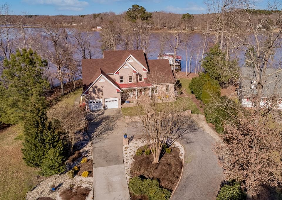 1st image of 131 Ercelle Ct