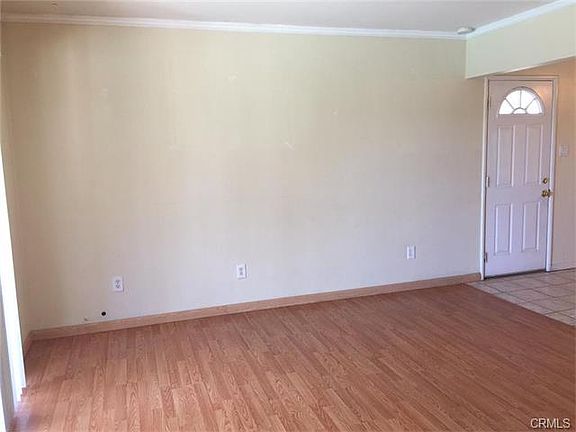 2nd image of 4938 N Mayfield Ave