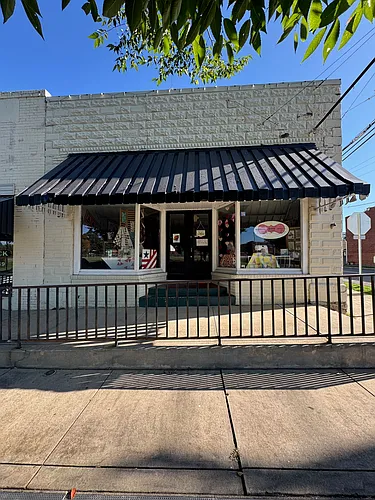 102 W Virginia Ave Photo 1