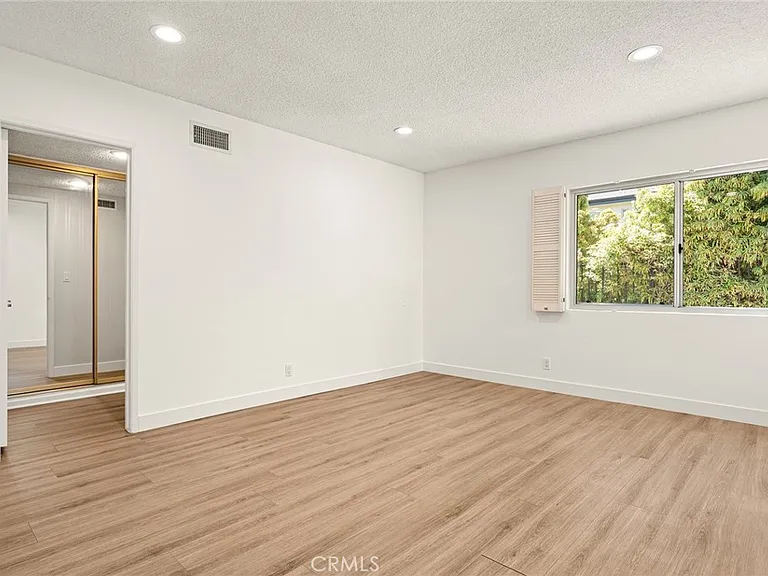 681 S Orange Grove Blvd #3 — Photo 13