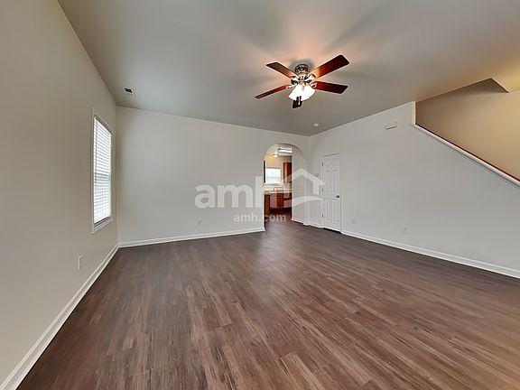 3rd image of 406 Mourning Dove Ct