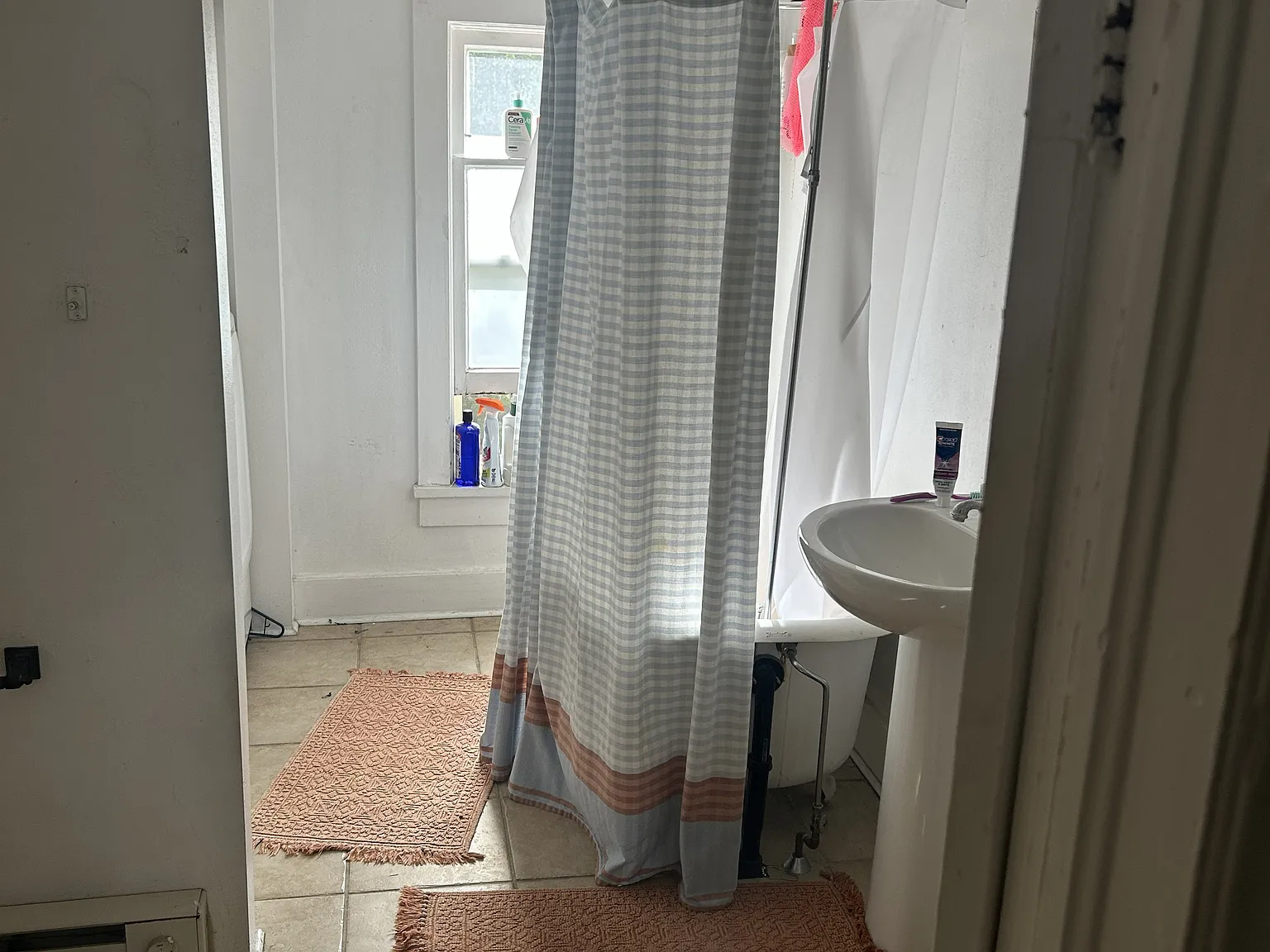2 bed, 1000 sqft, $2,500 — Photo 4