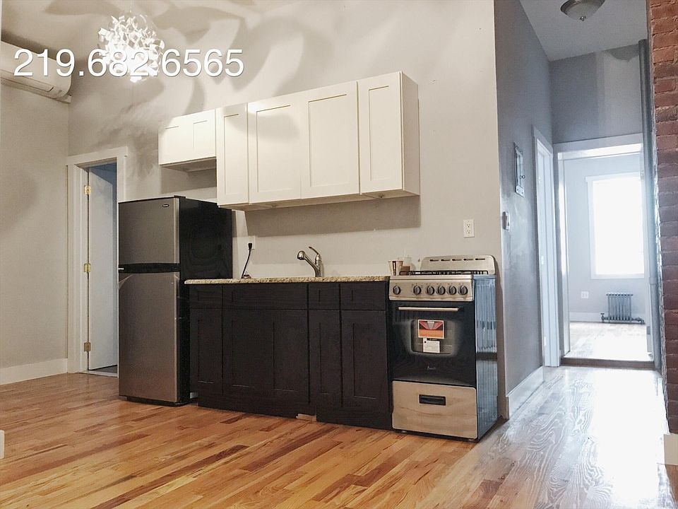 1st image of 131 Montrose Ave APT 01B