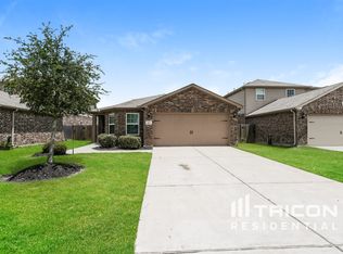 212 Comanche Plains Dr, La Marque, TX 77568