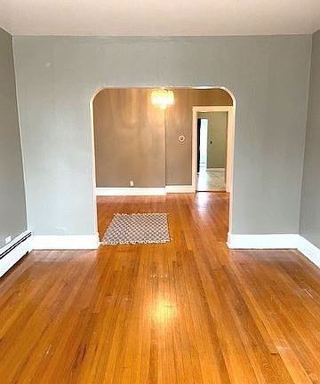 3rd image of 3224 N Lawndale Ave #1