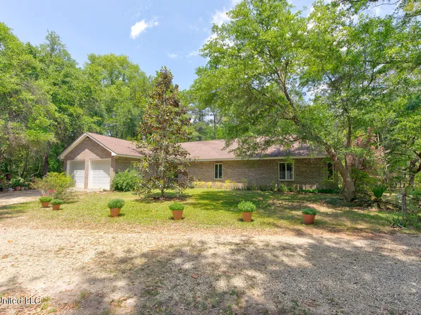 80 Checker Mitchell Rd, Picayune, MS 39466