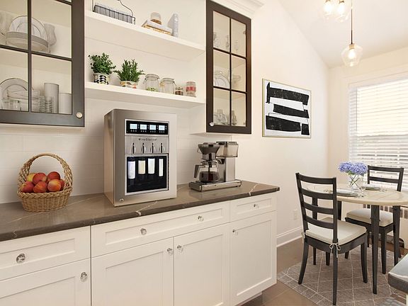 3rd image of 380 Claremont Ave APT 8