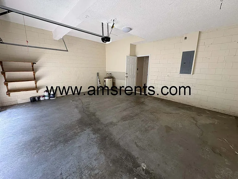 2404 Condado Ct — Photo 12