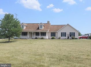 2 Everlast Dr, Newville, PA 17241