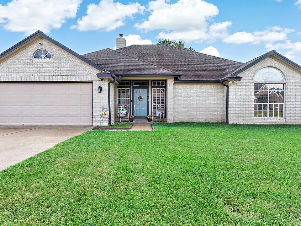 1st image of 8075 Turnberry Cir