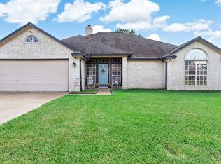 8075 Turnberry Cir, Beaumont, TX 77707