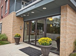 10 E Weber Rd APT 301, Columbus, OH 43202