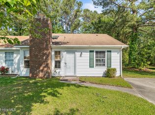 141 Pine Crest Dr, Jacksonville, NC 28546