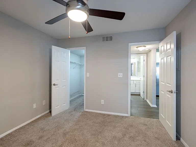 Live Easy. Live Elevated. Live 2100 Defoors. — Photo 12