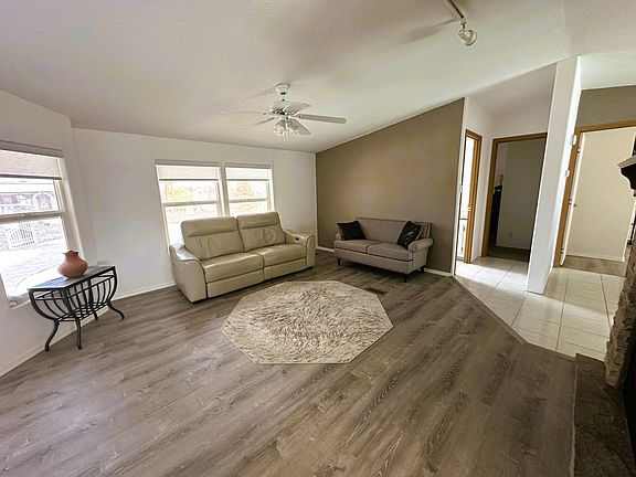 5th image of 14463 E 53rd Ln