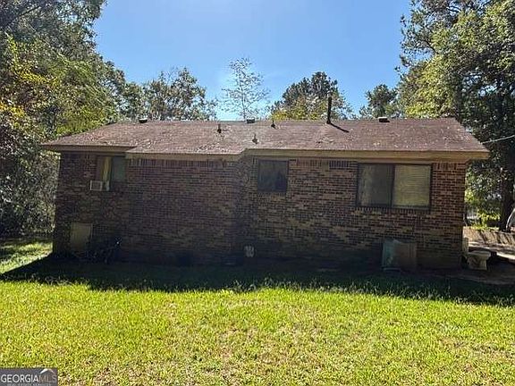 4th image of 1061 Porter Dr