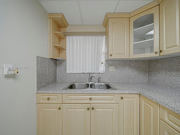 3rd image of 220 NW 87th Ave APT K208