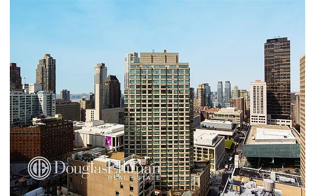 Sold by Douglas Elliman | media 26