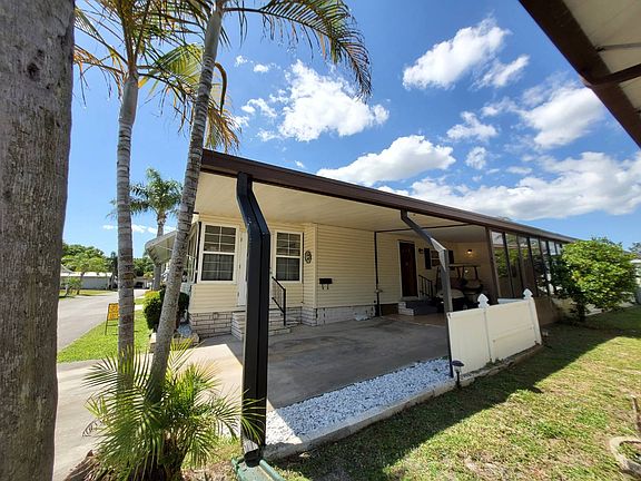 4th image of 3390 Gandy Blvd #54