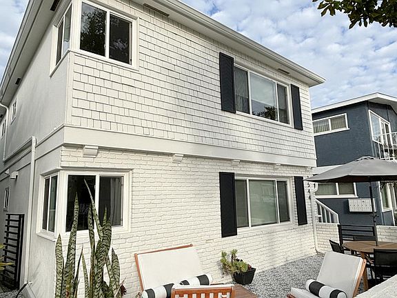 Wonderful front patio