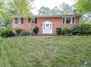 10601 Lunswood Rd, Chester, VA 23831