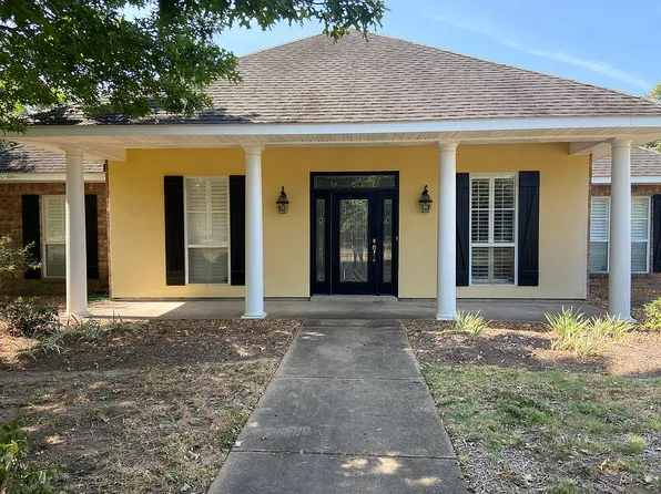 610 W Way Dr, Alexandria, LA 71303
