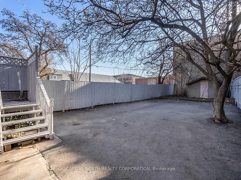 556 King St E #3 — Photo 21