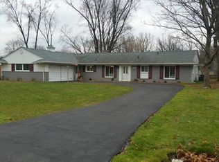 28147 Brookhill St, Farmington Hills, MI 48334
