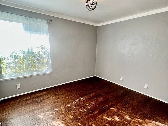 4th image of 8511 Central Ave
