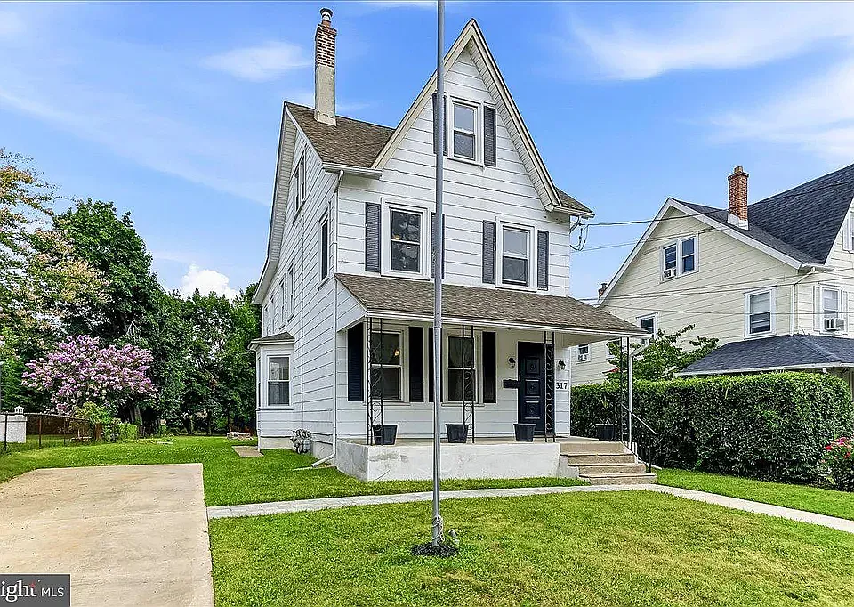 317 Davis Ave #A
