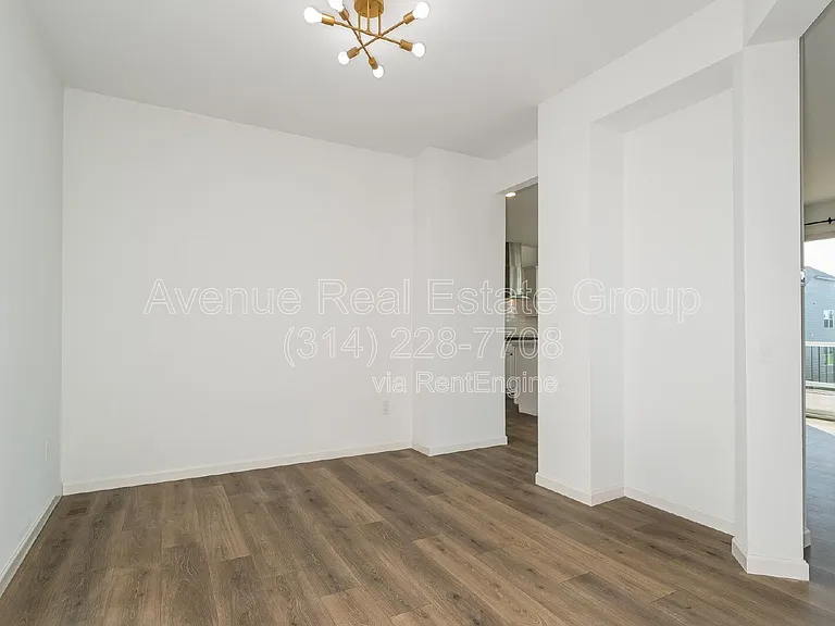 608 Highland Prairie Dr — Photo 7