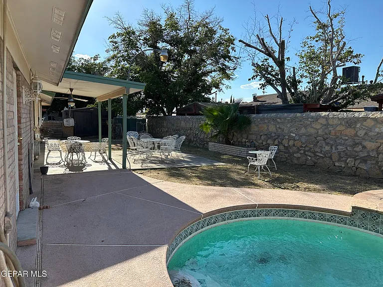 3518 Breckenridge Dr — Photo 4