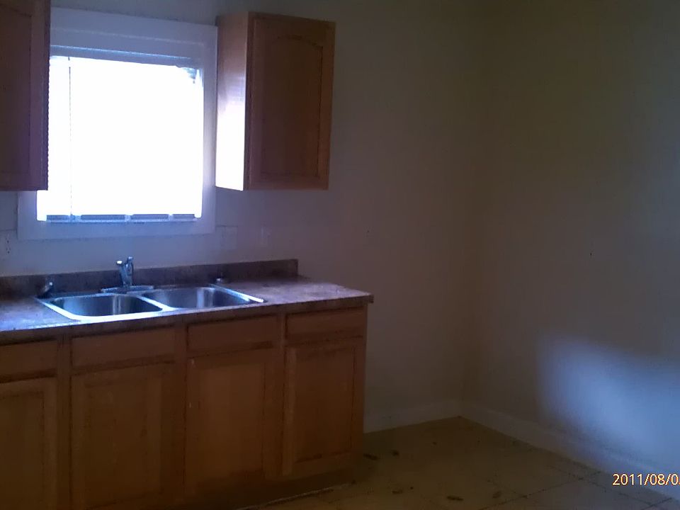 2nd image of 1350 Fair Ave