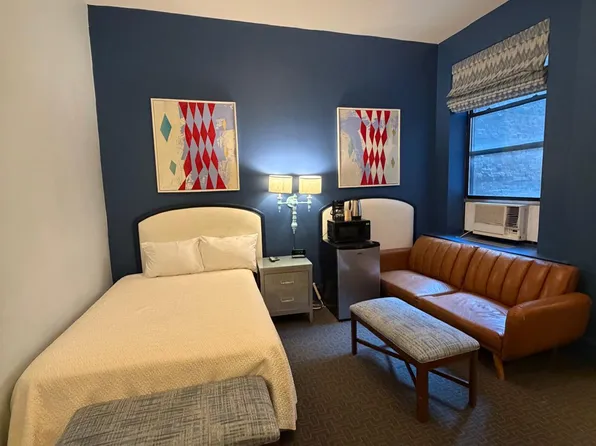 144 East 40th Street image 1 of 8