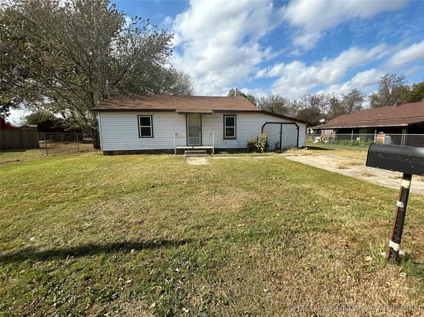 103 NE 8th St, Stigler, OK 74462