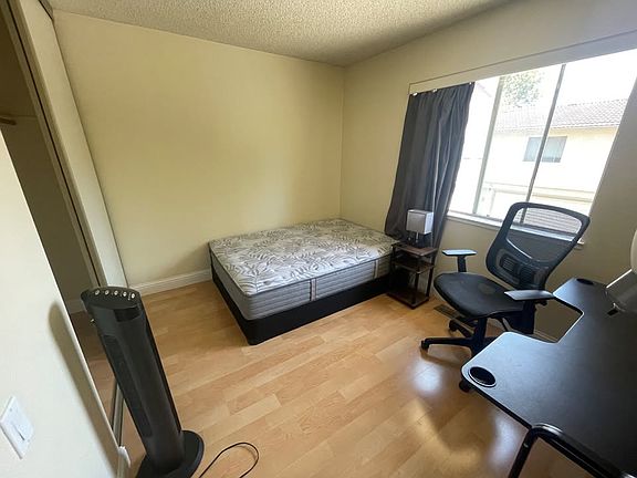 5th image of 6822 Jarvis Ave