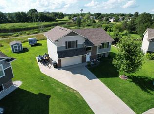 7174 376th Cir, North Branch, MN 55056